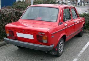 Fiat_128_rear_20080127