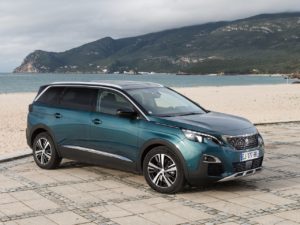Peugeot-5008-2017-1280-03