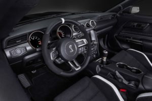 2019-Ford-Mustang-Shelby-GT350-Interior