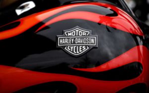 Базираната в Милуоки Harley-Davidson може да усети както нарастващите разходи за стомана и алуминий, така и по-високите данъци за мотоциклетите, продавани извън САЩ