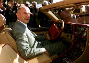 Ф. Пиех в Bentley, британския луксозен автопроизводител, придобит при разширението на VW: Peter Mueller/Reuters