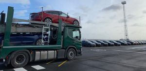 Транспортиране на Tesla Model-3 в Европа
