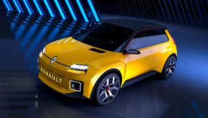 Прототипът на Renault 5, за да покаже, че Renault ще демократизира електрическата кола в Европа с модерен подход към популярния и основен автомобил