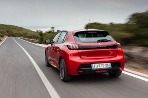 Peugeot увеличи продажбите на 208 с повече от 160% през март, като помогна на марката да увеличи общия си обем с близо 140%.