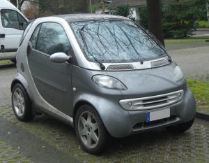 Smart_Fortwo_I_Coupé_(1998–2003)_front_MJ