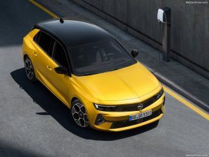 Opel-Astra-2022-1024-01