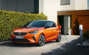 Новият Opel Corsa-e завоюва „Златен волан 2020“