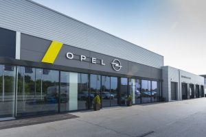 SFARetail-3_Opel_Showroom_Workshop