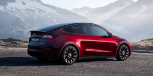 Най-продаваният модел в Европа при всички типове задвижване е чисто електрически автомобил, според предварителните данни на компанията за пазарни проучвания Dataforce: Tesla Model Y