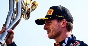 Макс Верстапен празнува след спечелването на Гран При на F1 в Монца, Италия, на 3 септември 2023 г.