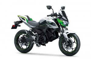 kawasaki-z-e-1-e-motorrad-electric-motorcycle-2023-03-min-1400x933
