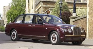 Queen-Elizabeth-II-cars-1-850x445