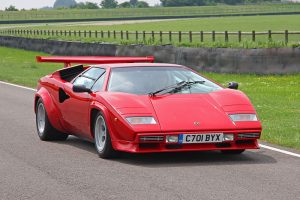 2 Lamborghini_Countach_-_Flickr_-_exfordy_(2)