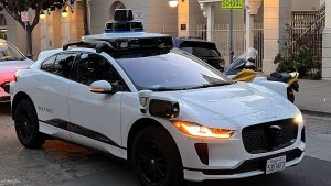 17613828_waymo