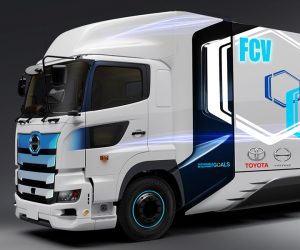 Hino unveils Japan’s first mass-produced fuel cell heavy-duty truck