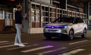 OpelShowcasesAI-PoweredLightCommunicationinAutonomousVehicles-7-780x470