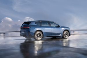 all-new-2026-bmw-ix3-electric-suv-debuts-with-futuristic-design-463-hp-and-500-mile-range_4