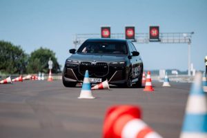 bmw-protection-vehicles-training-02-830x553