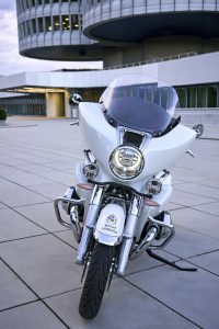 4 pope-leo-receives-a-bmw-r-18-bike-no-he-won-t-ride-it-through-the-vatican_3