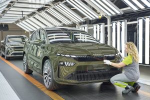  Škoda Enyaq се произвежда в основния производствен завод на Škoda Auto в Млада Болеслав.