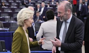 европарлачменват