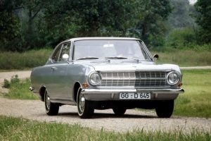 Opel-Rekord-1963-01-720x481