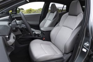 5 800_2026_toyotachr_mineral_interior_022