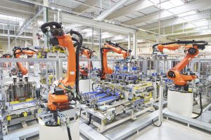 Като част от Brand Group Core на Volkswagen Group, марката помага за по-достъпна електрическа мобилност с батерии и ще удвои портфолиото си от BEV до края на тази година с Epiq и Peaq. Същевременно Škoda разшири ролята си на производител на компоненти, доставяйки двигатели и трансмисии на други марки от Групата и превръщайки се в най-големия производител на батерийни системи за BEV в Volkswagen Group.