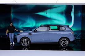 Stellantis B10 SUV е показан по време на медиен ден за автомобилното изложение в Шанхай, Китай, на 23 април 2025 г.