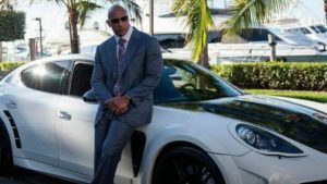 Дуейн The Rock Джонсън с неговото Porsche Panamera Mansory