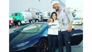 Дуейн Рока Джонсън с неговия Lamborghini Huracan