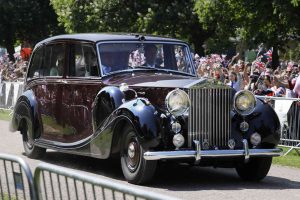 rolls-royce-silver-spur-2-2000-1-ac75228e5331401facc54ee2694a3dd0