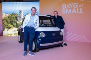 Главният изпълнителен директор на Fiat, Оливие Франсоа, представи новата стратегия на марката за микромобилност в Рим Изображение: Stellantis 