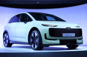 Изглед на новия електрически компактен автомобил A2 e-tron от премиум марката Audi на Volkswagen по време на представянето му на пресконференция в Париж, Франция, 7 септември 2026 г. REUTERS